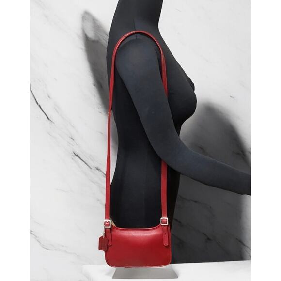 Vintage Coach 9142 Mini Hippie Flap Bag - Picture 8 of 15